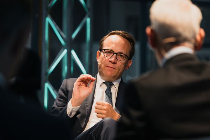 Markus Krebber (Vorstandsvorsitzender, RWE AG) spricht bei der Townhall in Berlin.